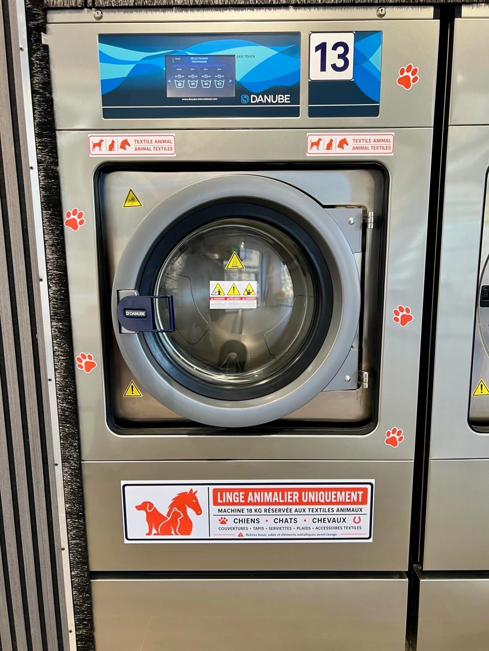 Space Contemporary self-service laundromat - Dordogne - 44 m² - 4