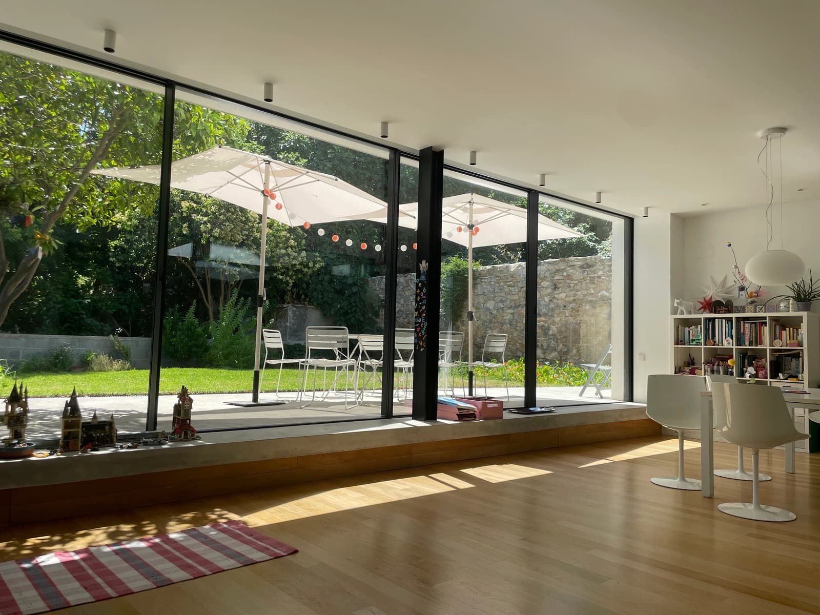 Space House with gardens and views in Montjuïc - 3