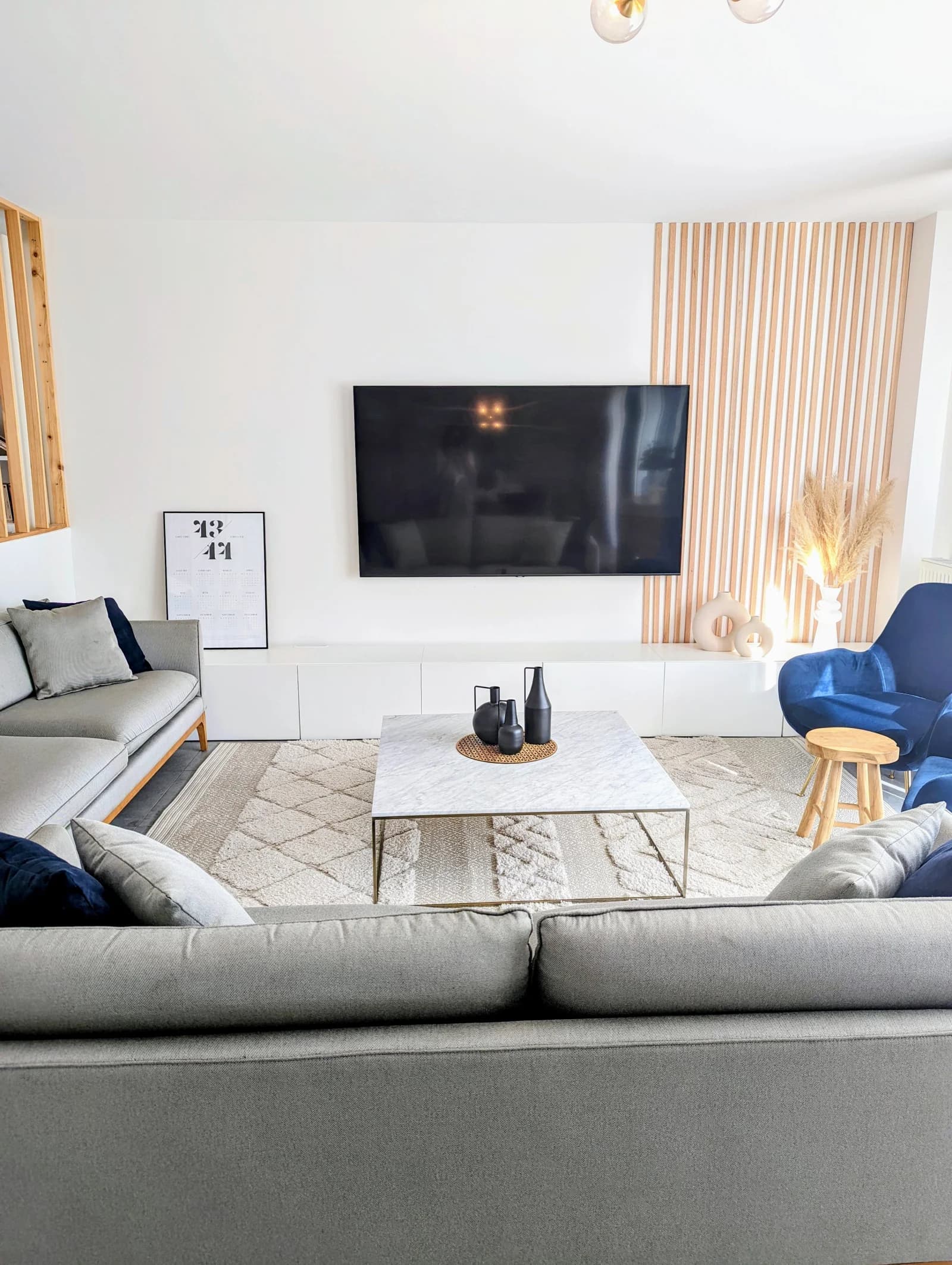 Living room in Superb indoor and outdoor space - 1