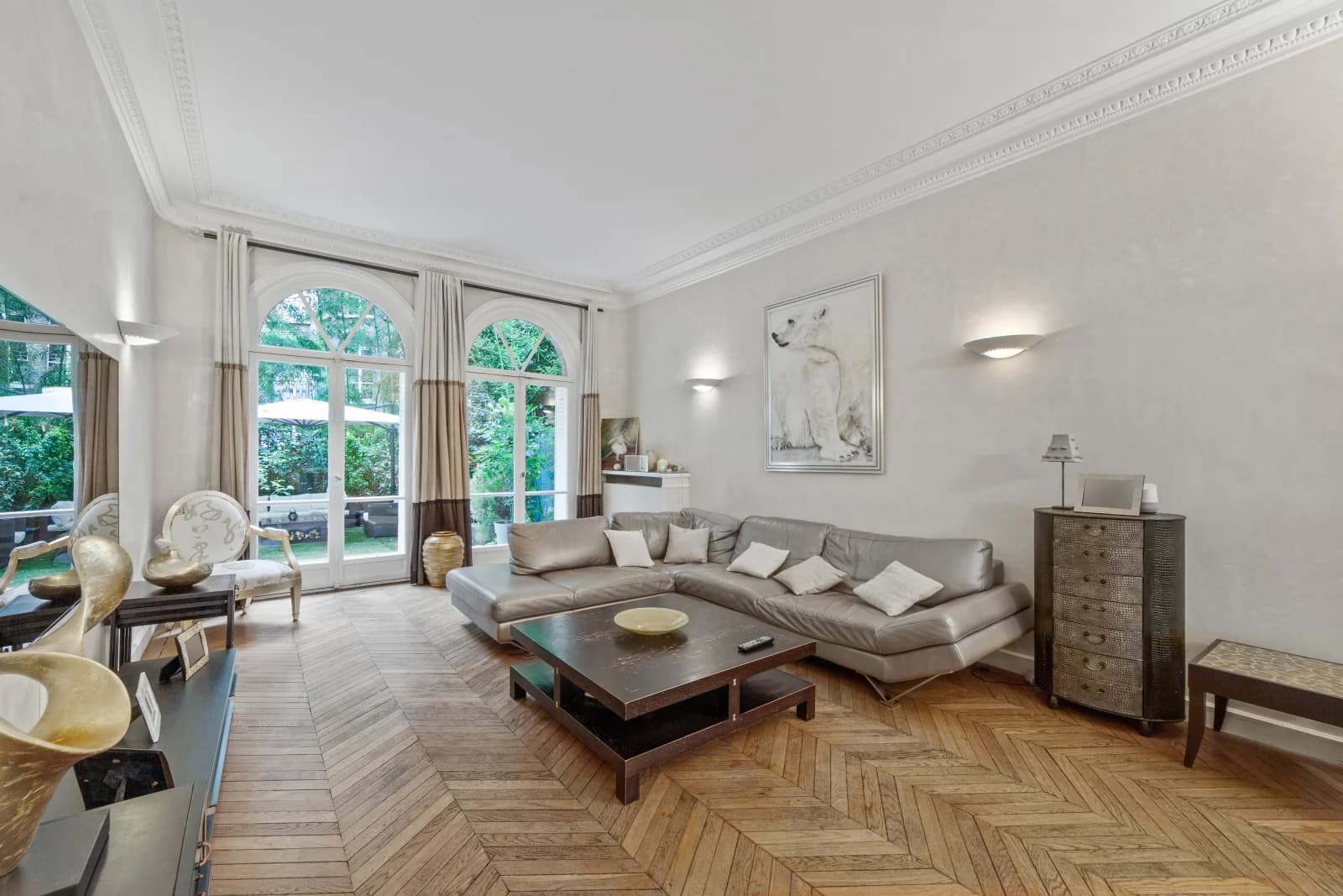 Logis urbain offrant une ambiance champêtre et paisible