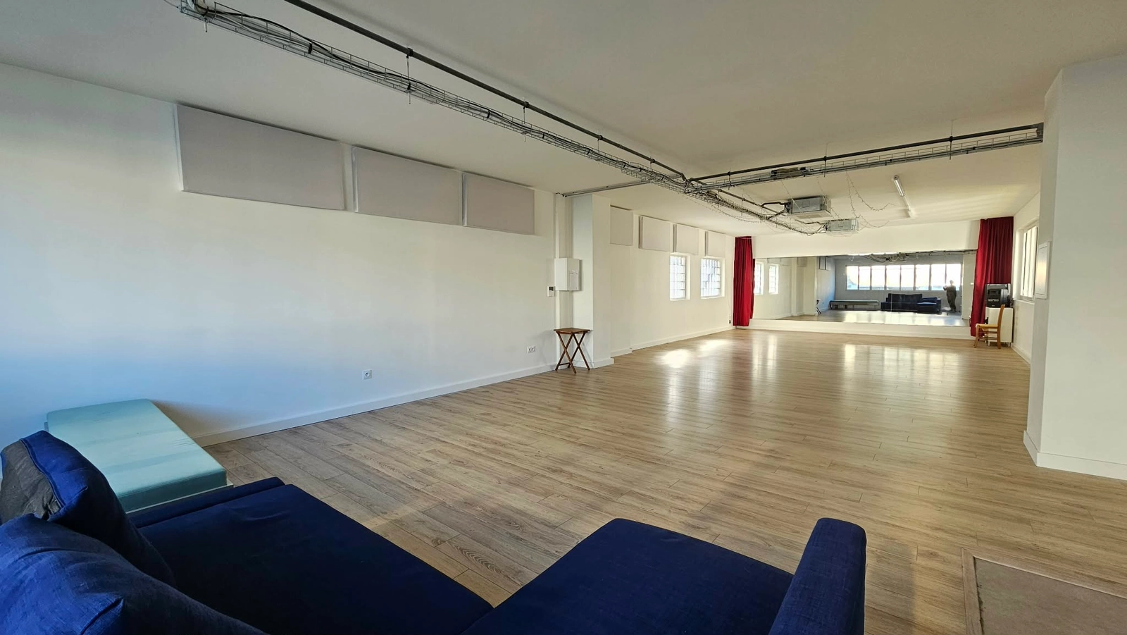 Espace Studio de danse lumineux - 3