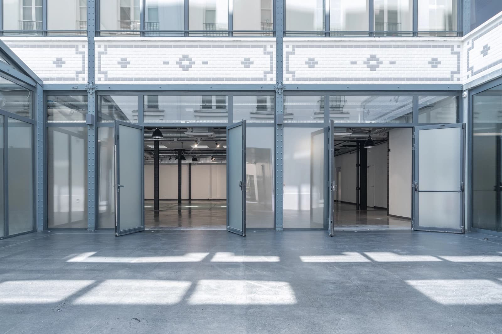 Space Industrial workshop with glass roof located a stone's throw from Place Vendôme - 1