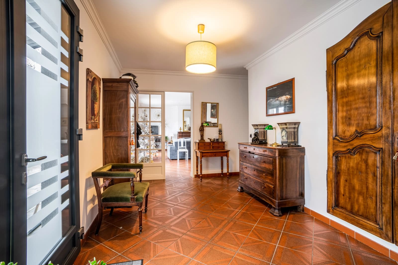 Espace Demeure avec jardin et terrasse pour profiter de l'extérieur - 4