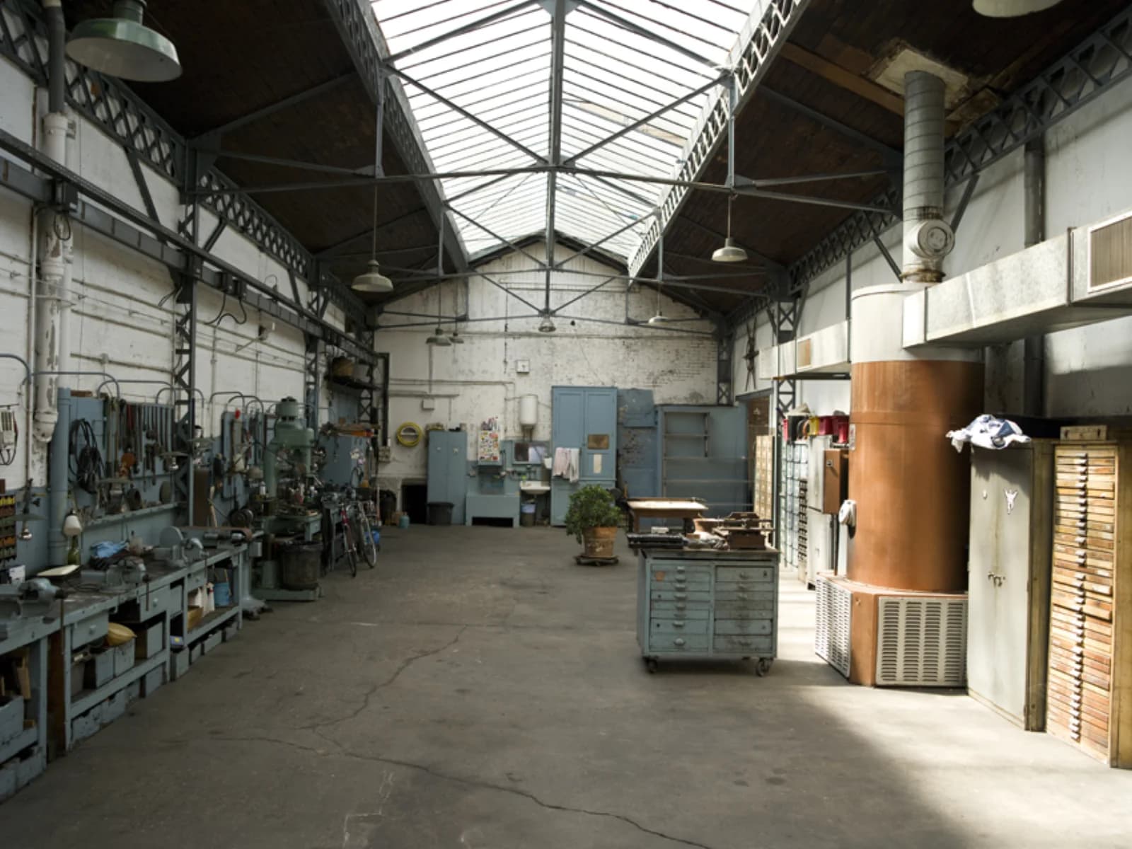 Espace Atelier mécanique d’époque vitré - 0