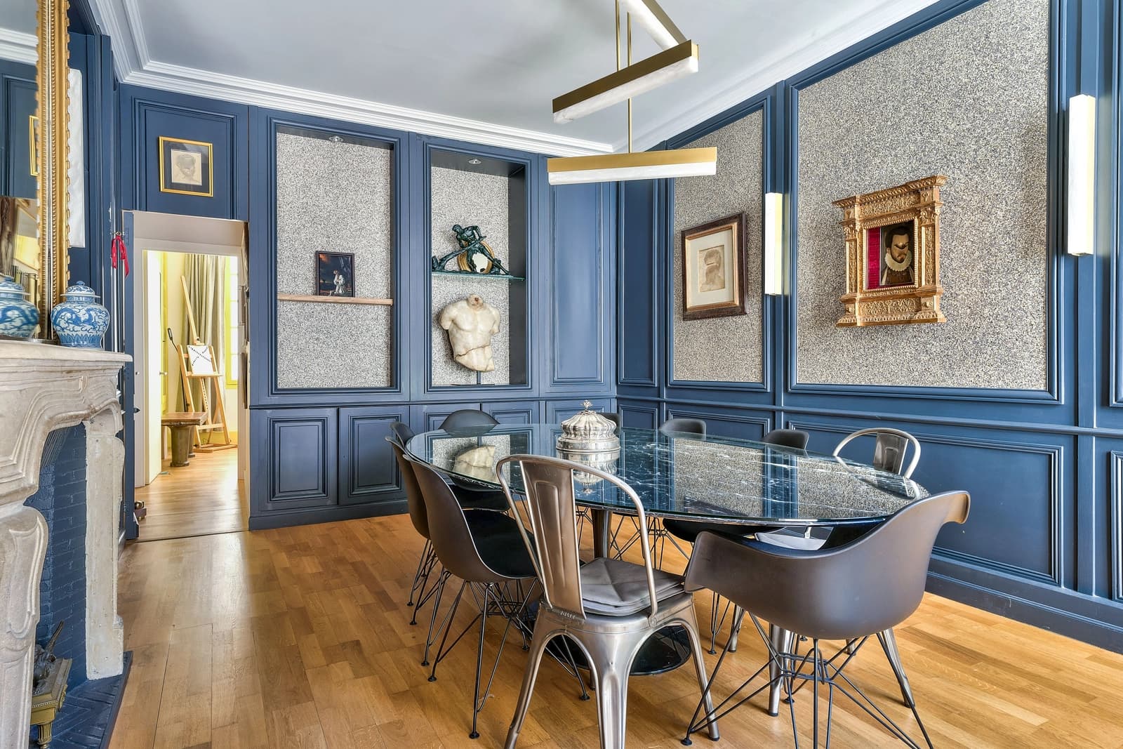 Space Hôtel particulier du Marais (Paris 4th). Location for film & photo shoots, luminous volumes, noble textures. - 2