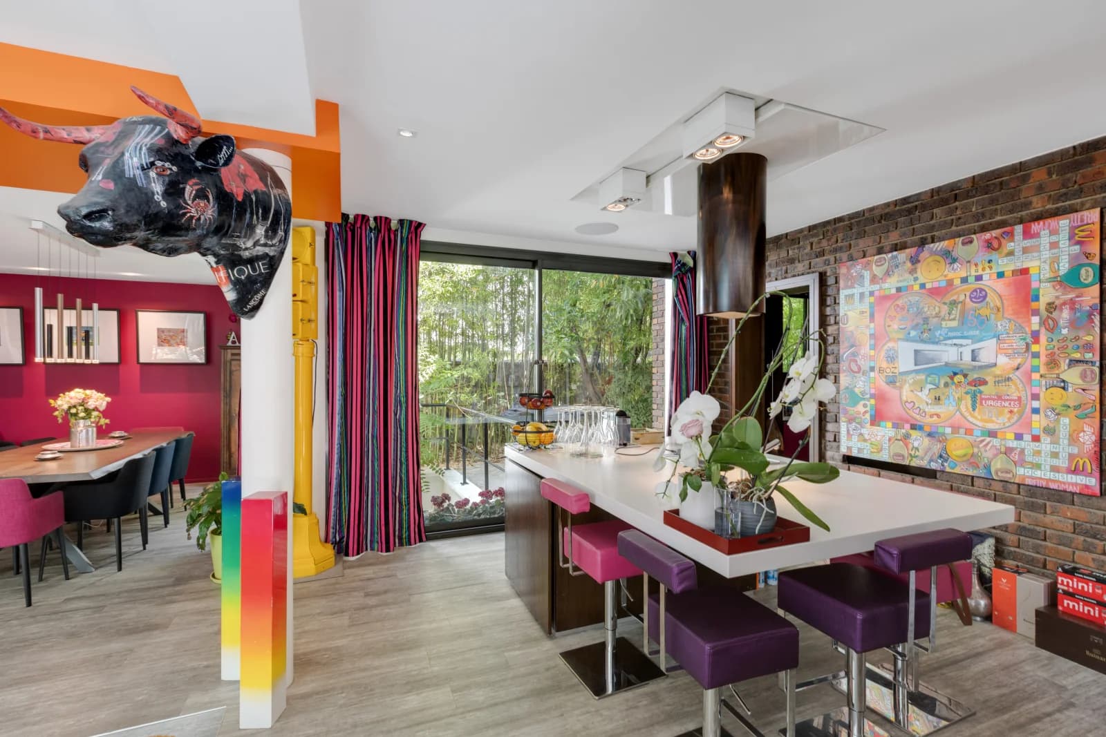 Comedor en Casa de arquitecto en un parque, muy cerca de París - 1