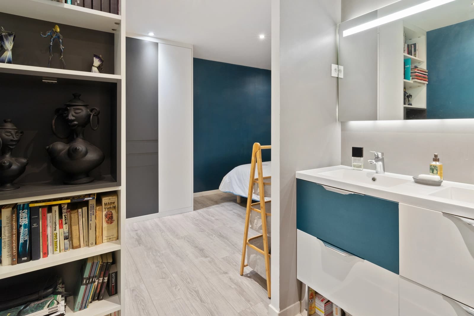 Bathroom in Loft apartment - 1