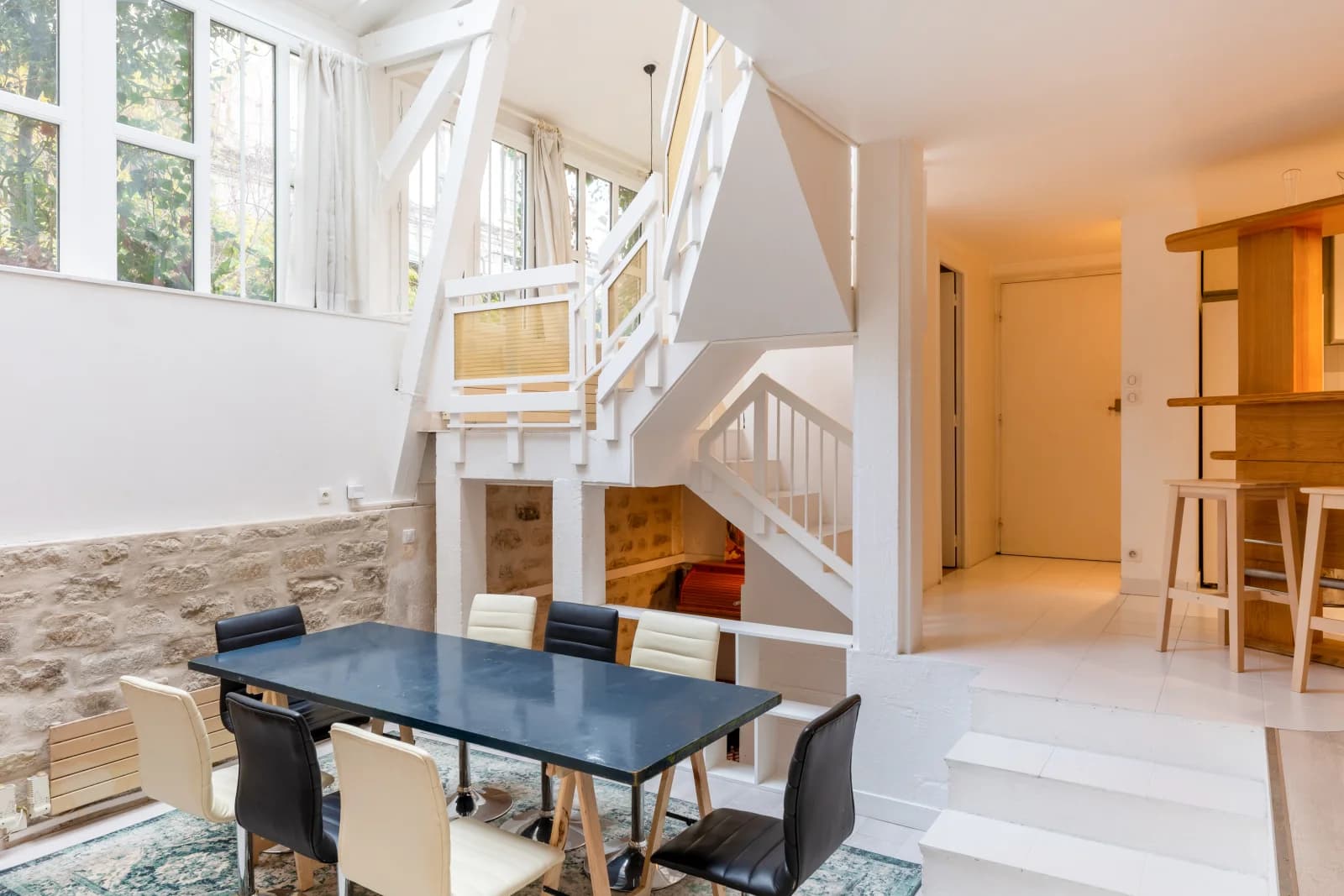 Atelier d'architecte et sa cour privative arborée