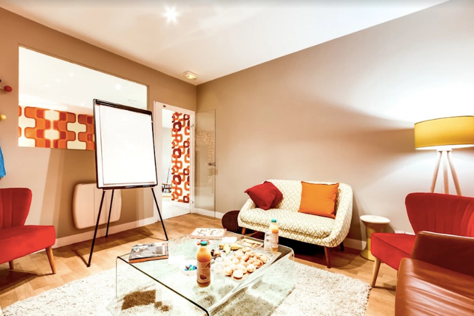 Living room in Espace Saint Martin - Britney meeting room - 1