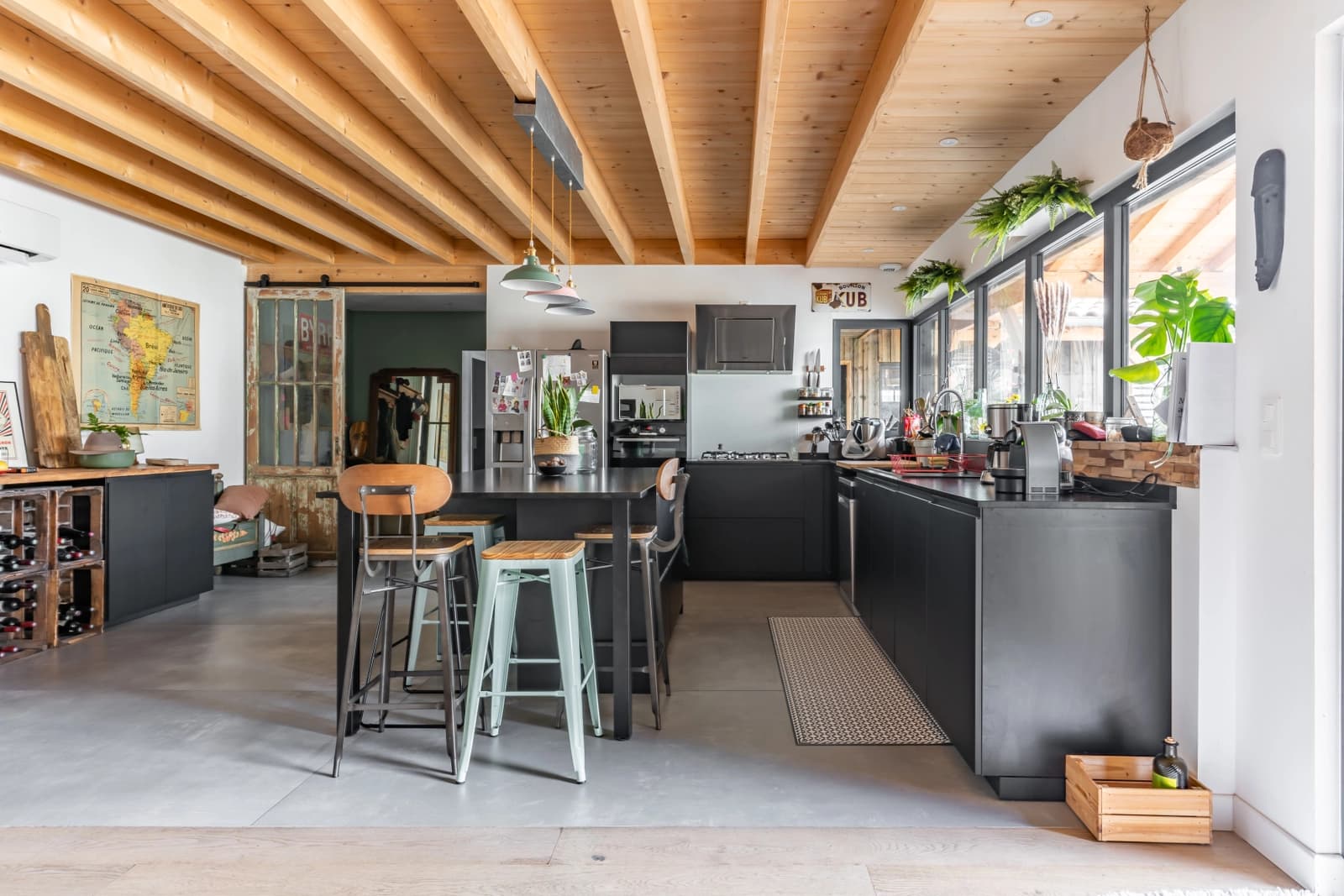 Salle de réunion dans Maison en bois au coeur de la vie citadine - 1