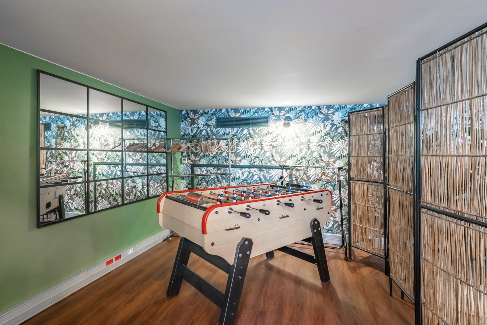 Espace L'Atelier Végétalisé: une oasis de verdure créative - 5