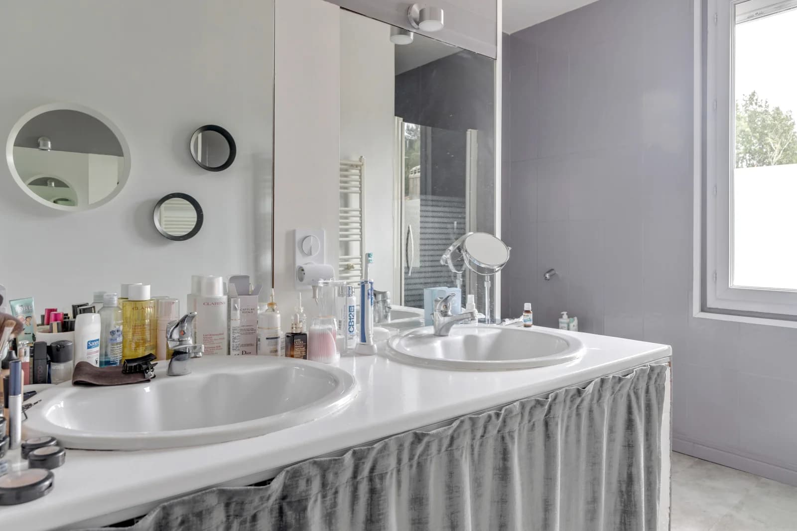 Bathroom in House 10mn from Bdx with view on fields - 1