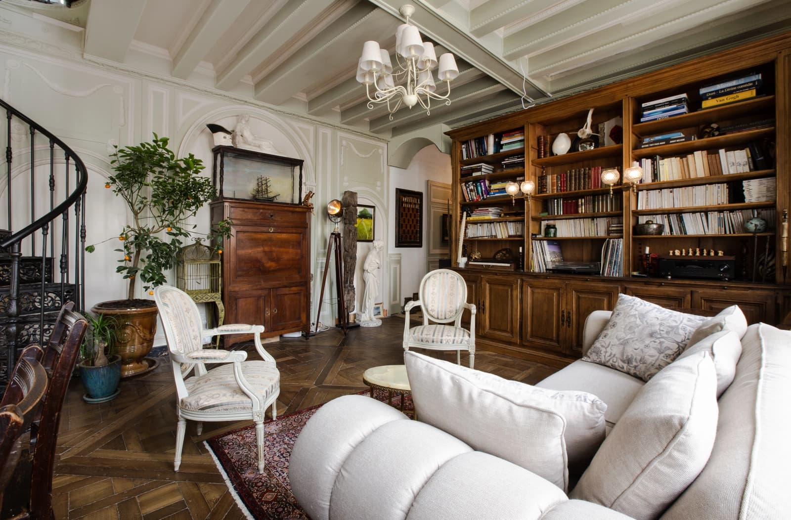 Space Collectors' apartment with large glass roof in St Germain des Prés - 0