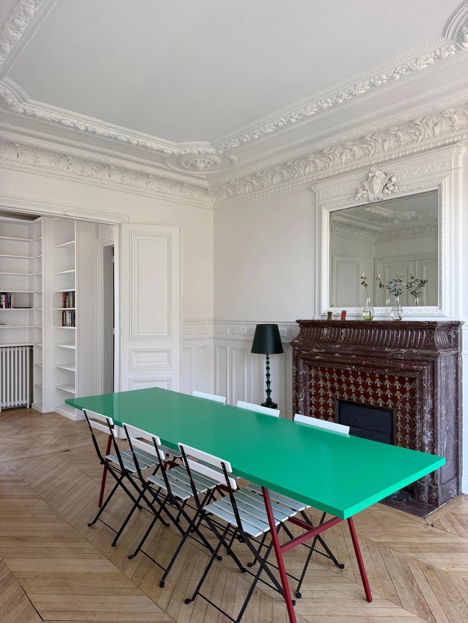 Space Elegant Haussmannian apartment in the 16th arrondissement - 1