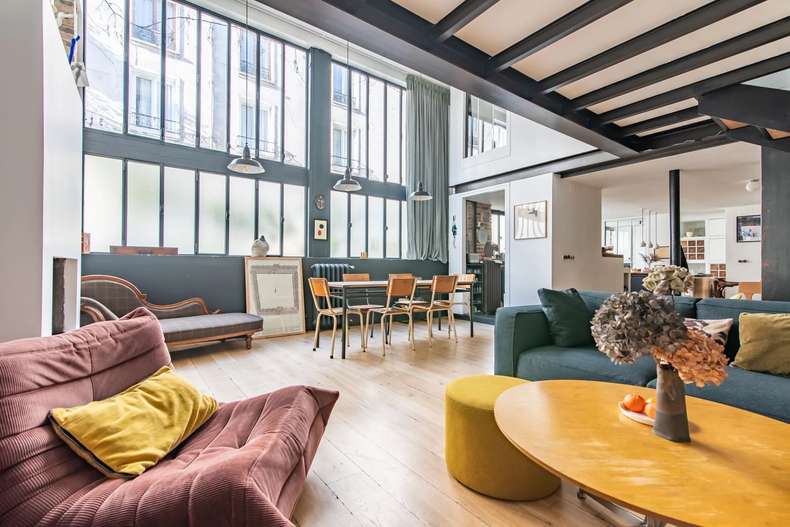 Un loft-atelier d'artiste, espace de vie et de création