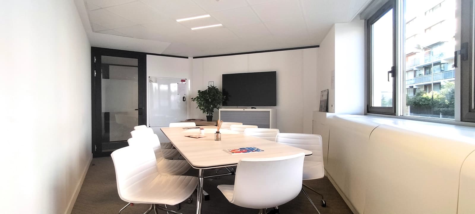 Space Premium & bright meeting room – Up to 12 people | Levallois-Perret - 4