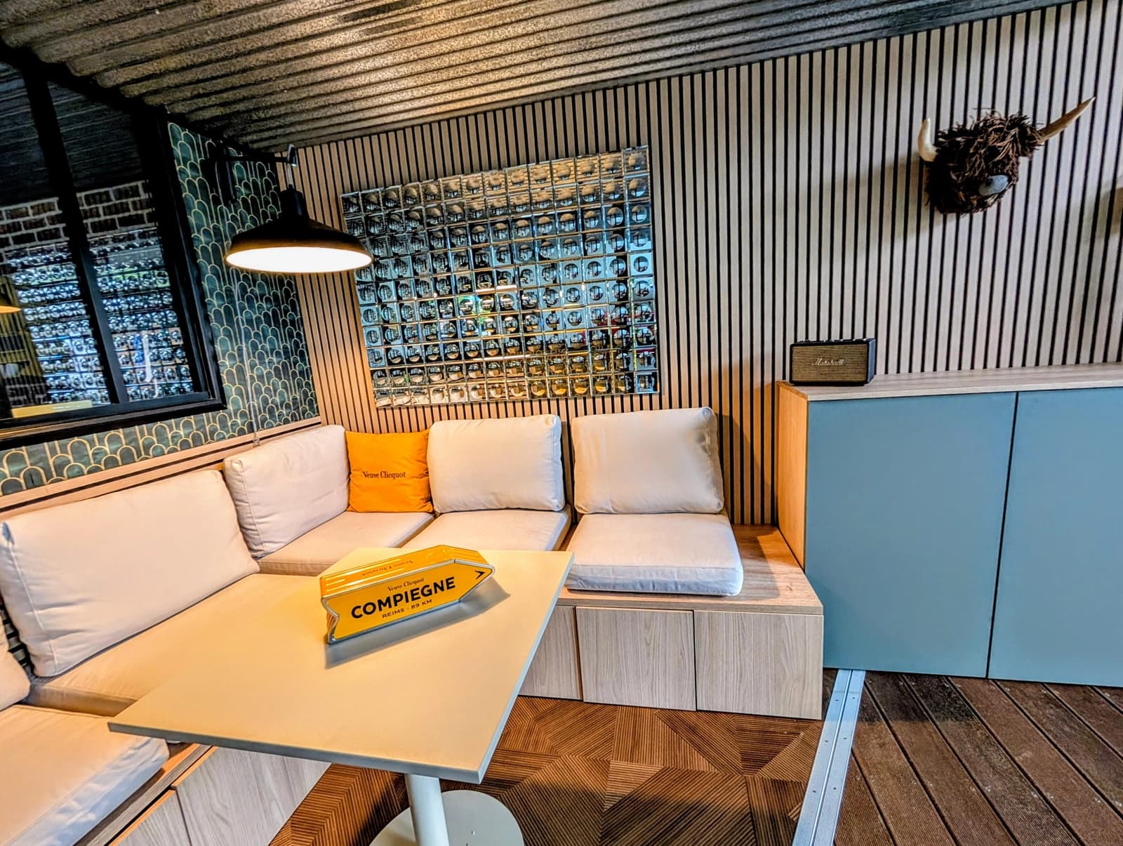 Space Loft with indoor pool - 2