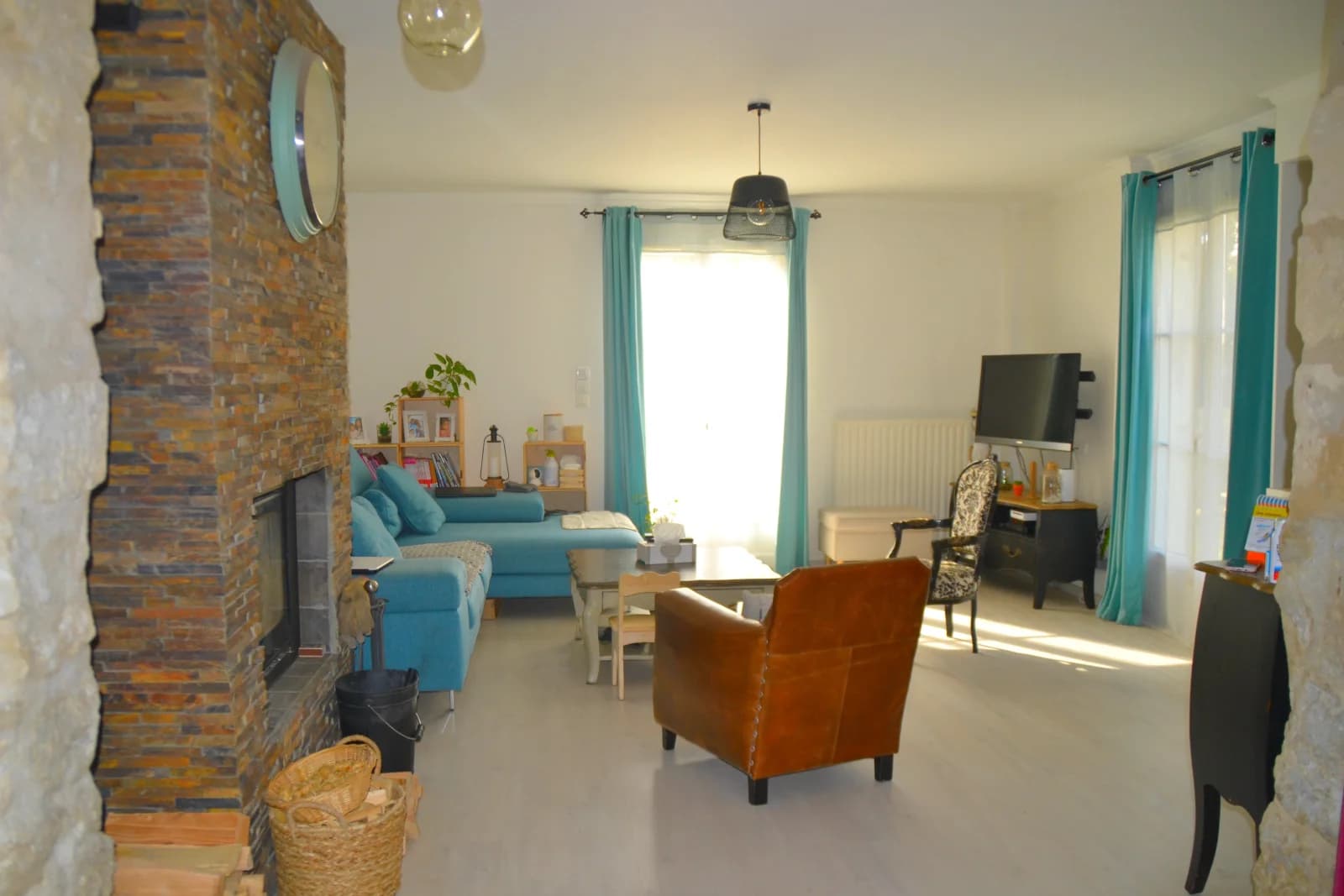 Space Modern ambience and country chic! - 2