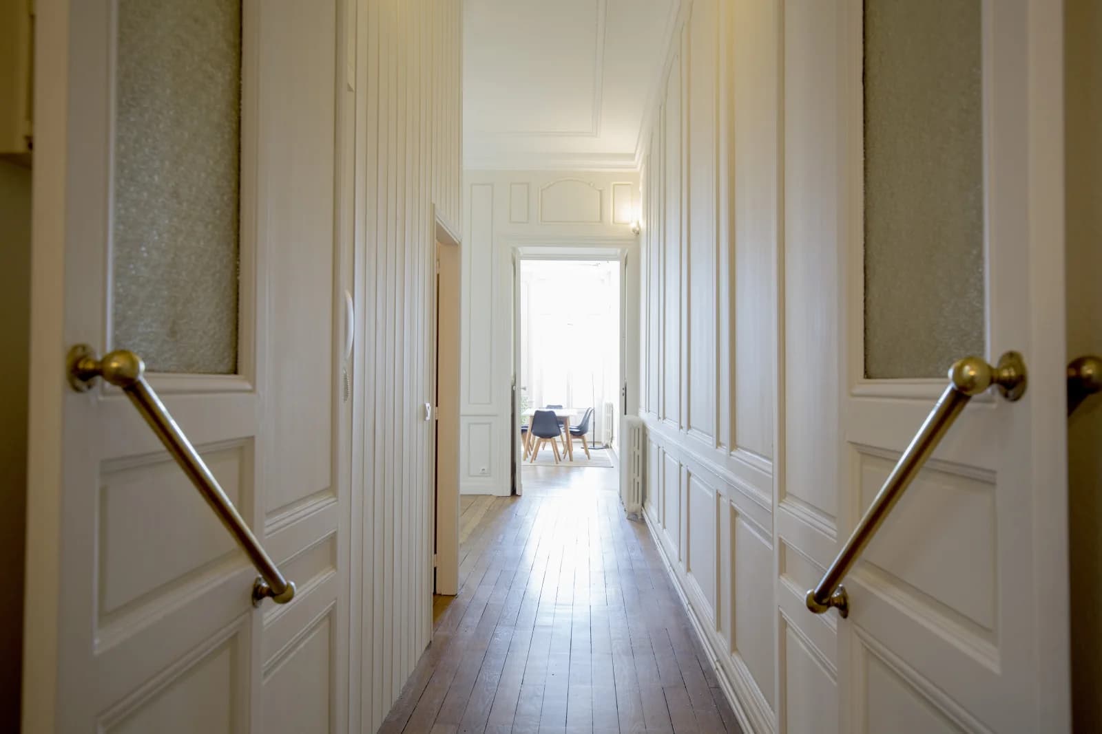 Espace 160m² avec vue imprenable sur les quais, vaste salon - 4