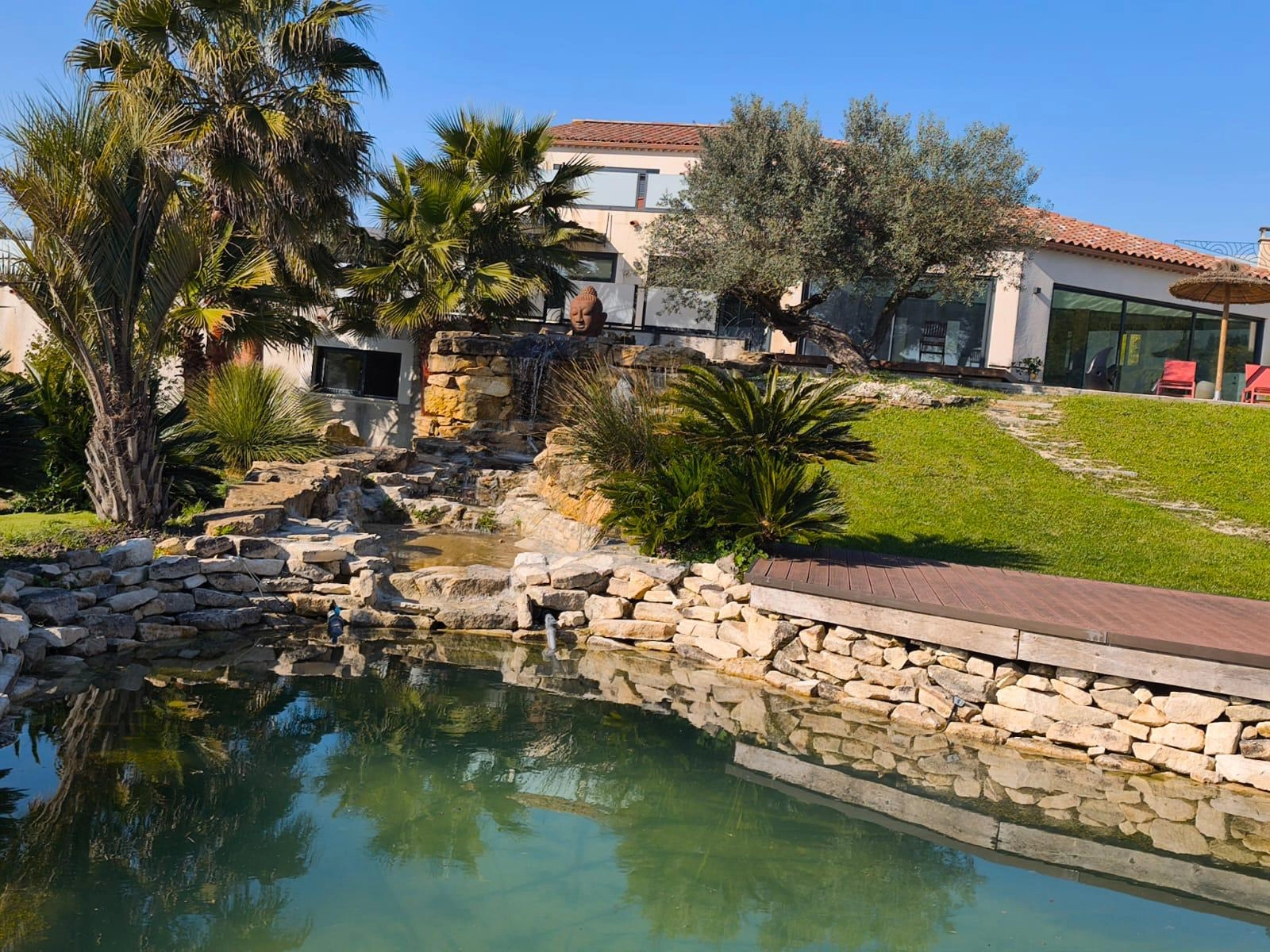 Space Architect-designed villa in Provence - 0