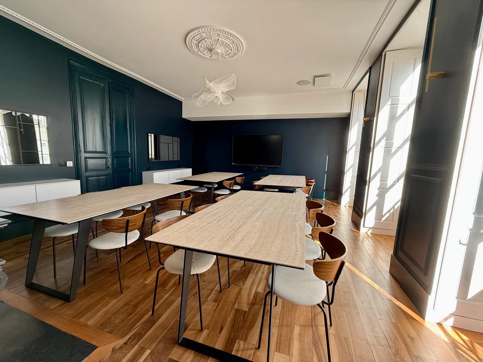 Space Mon Espace d'Affaires: living spaces for businesses - 1