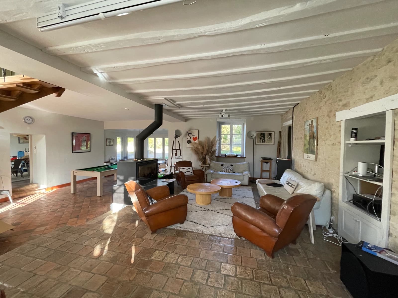 Living room in Renovated farmhouse 70 kms from Paris - 1