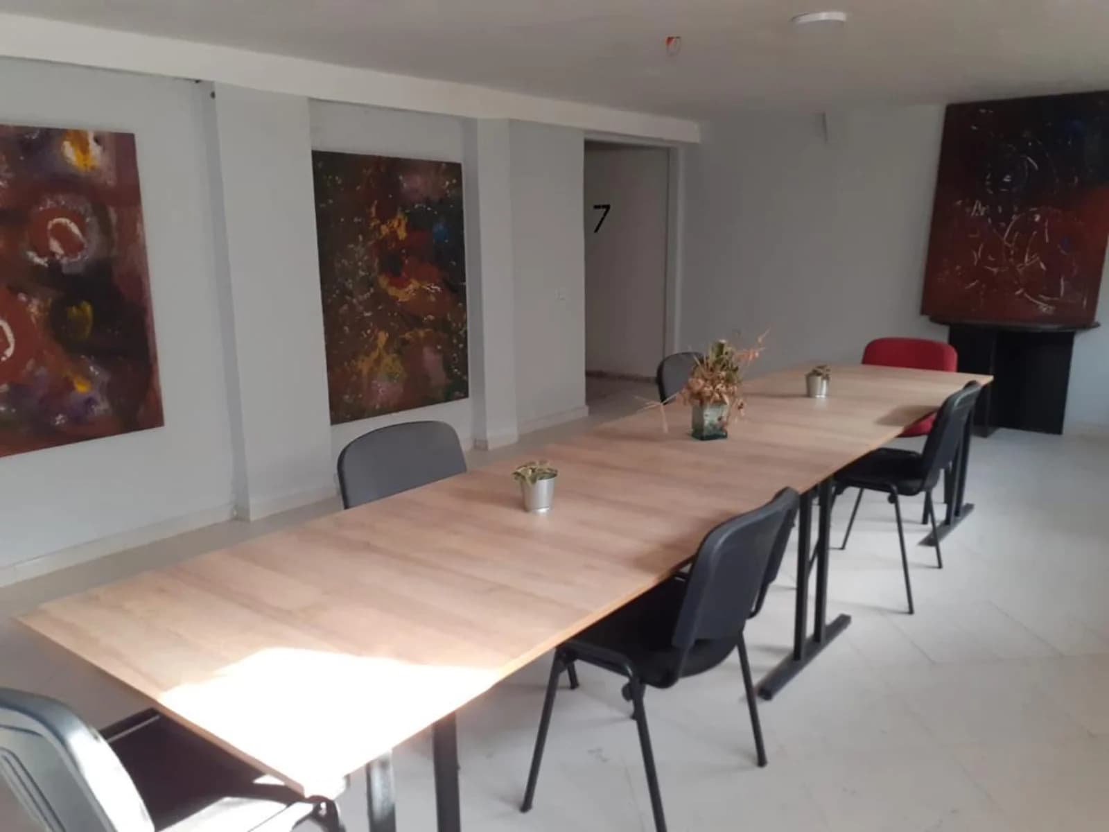 Meeting room in 1150 m² coworking and events space - 1
