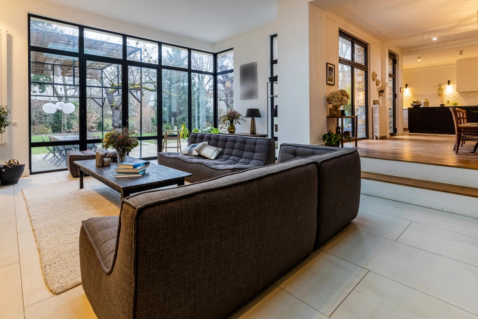 Espacio El encanto de la piedra de molino combinado con un diseño contemporáneo - 3