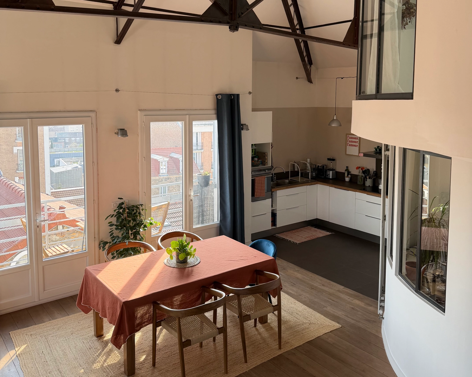 Espace Loft avec vue sur les toits de Paris et le bois de Vincennes - 4