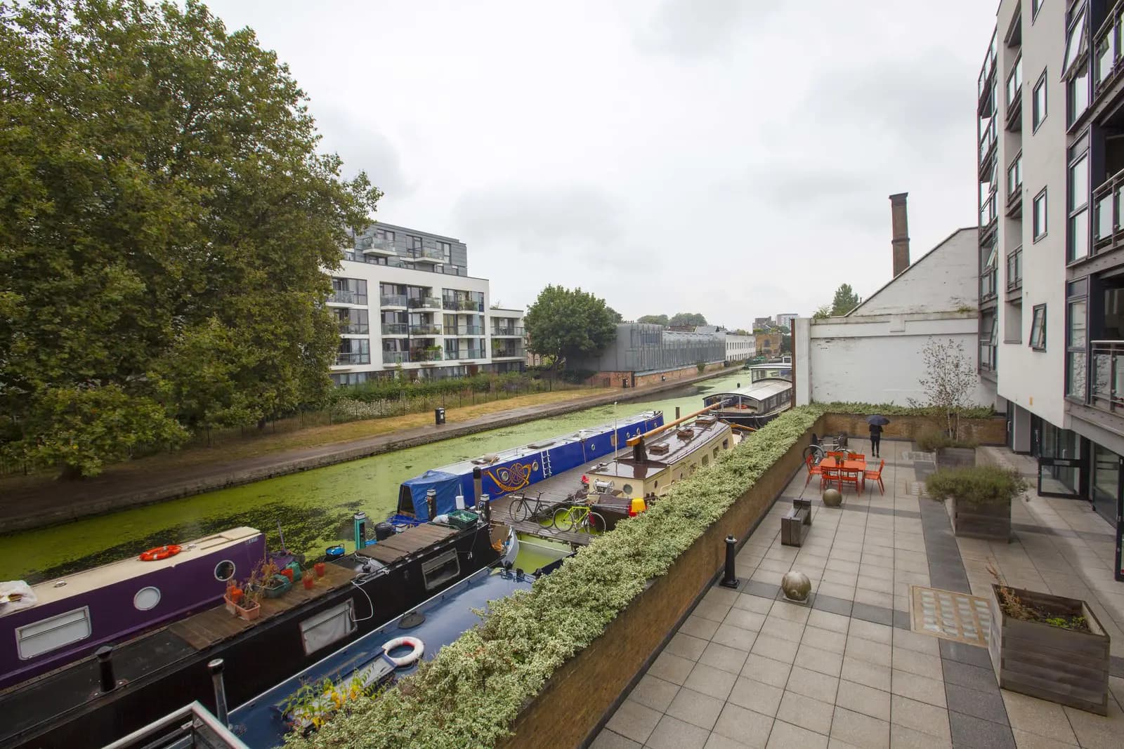 Comedor en Tranquilo apartamento junto al canal en Islington - 1