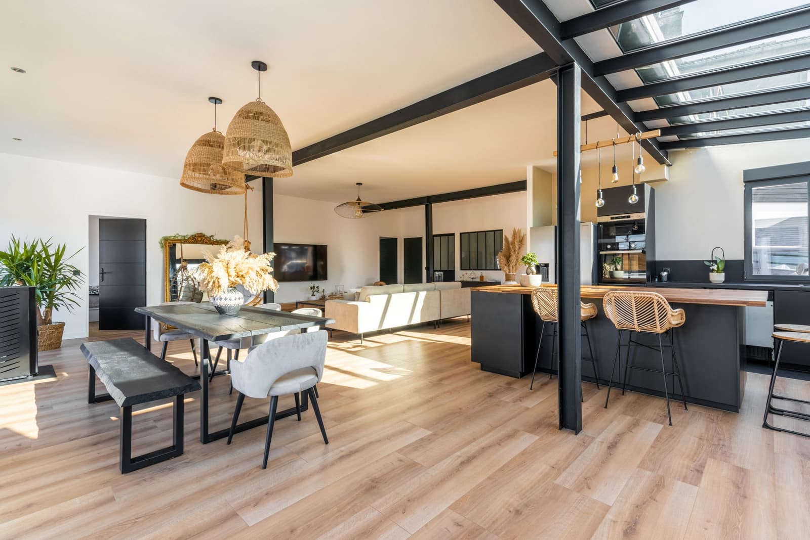 Salle de réunion dans Grand loft parisien, un espace de vie exceptionnel - 0