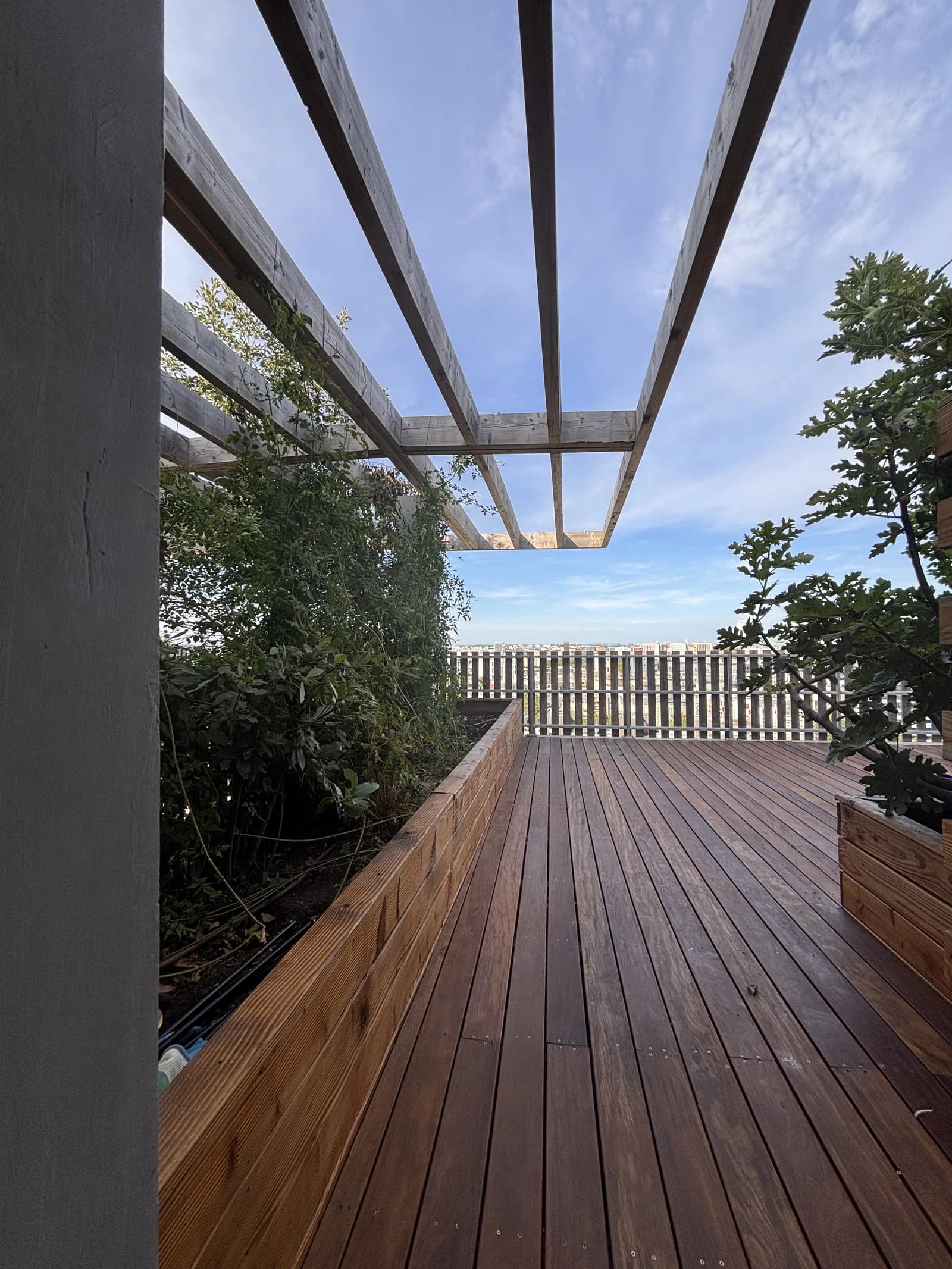 Space Rooftop on the 17th floor - Open Sky view of Sacré-Cœur & Eiffel Tower - 50m2 - 2