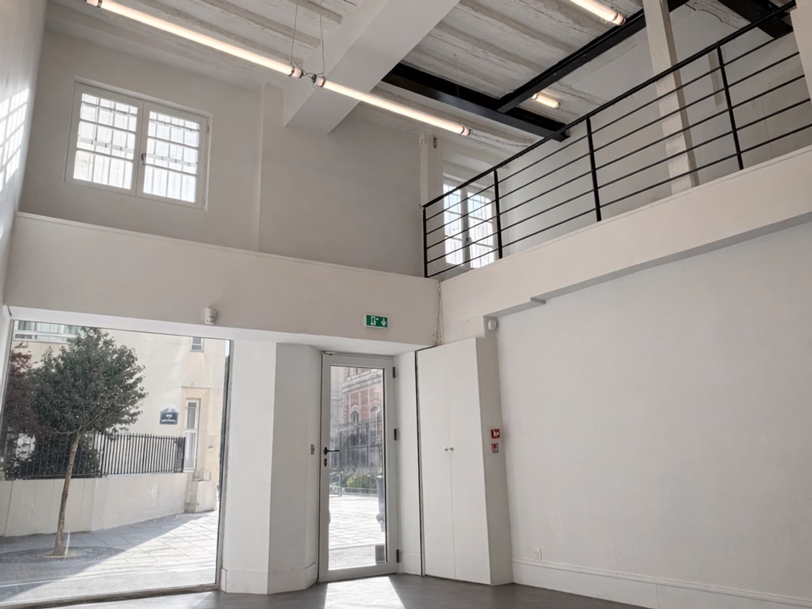 Espace Galerie atypique au coeur du Marais - 4