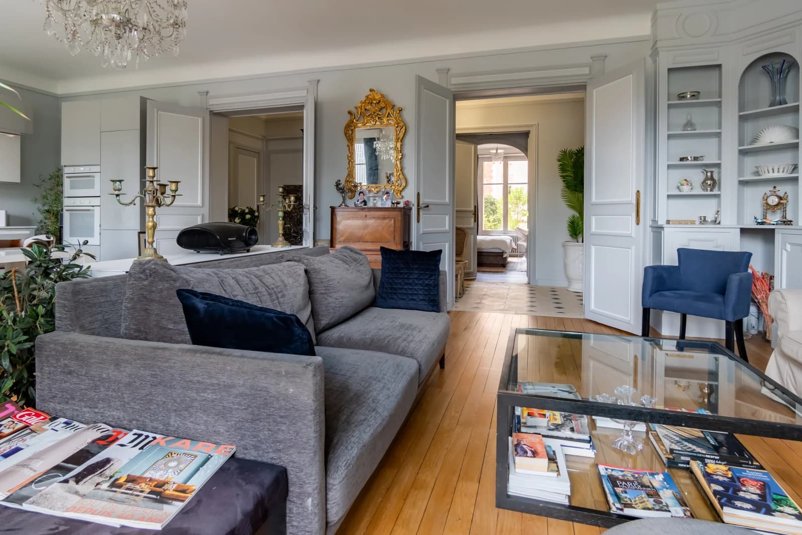 Space Elegant and spacious apartment - 0