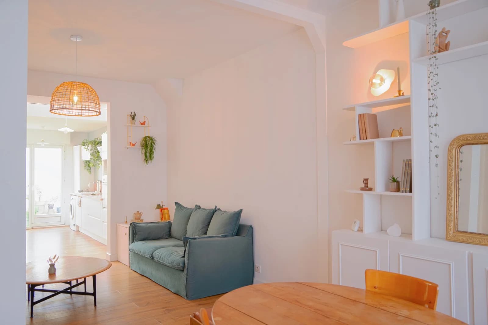 Space Charming 1930s-style house - 1