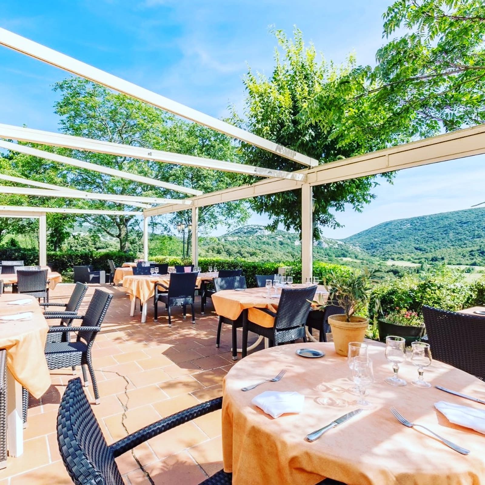 Espace Auberge - mas de pierre - 3