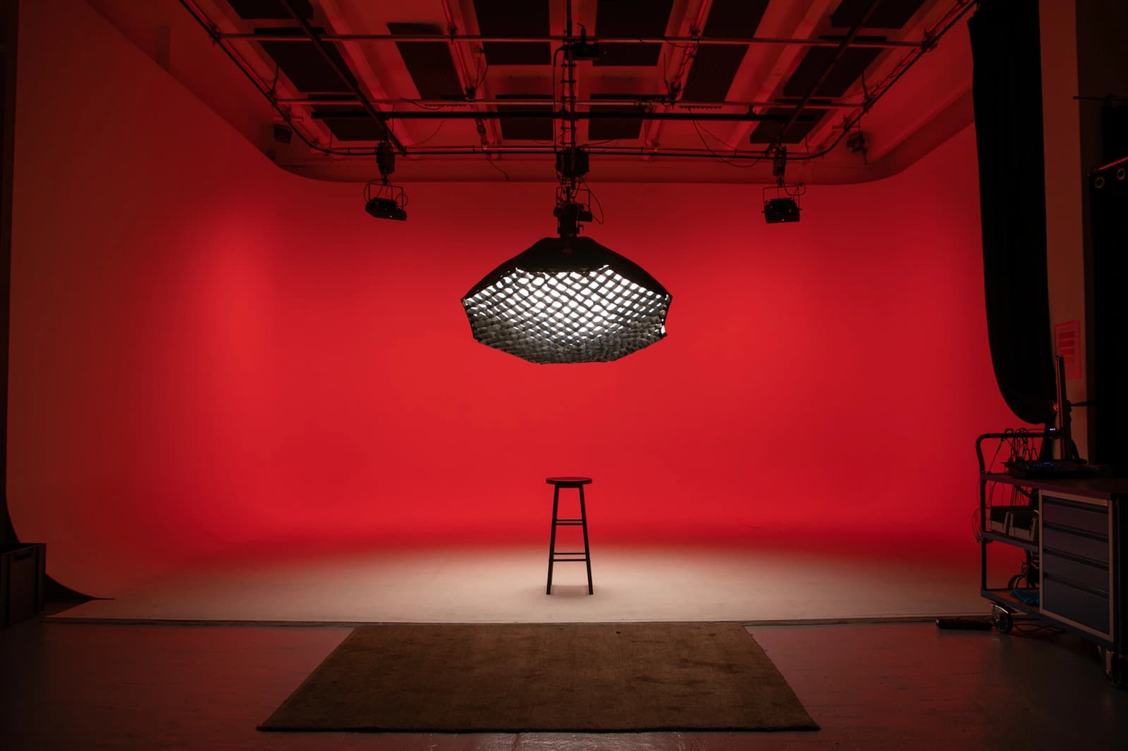 Space Photo/Video Studios - 3-Faced Cyclorama - 1