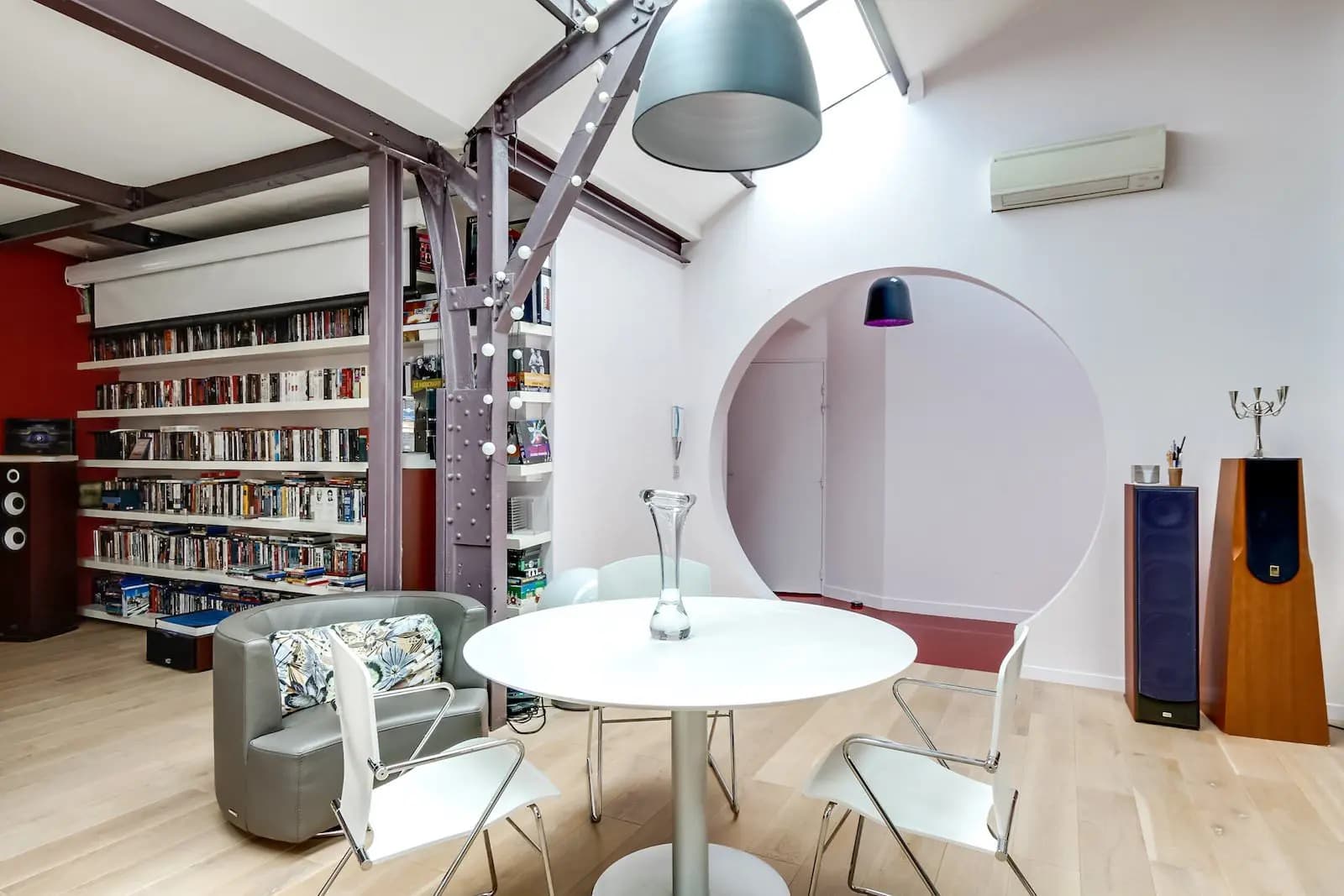 Espace Grand loft industriel superbement rénové avec goût - 4