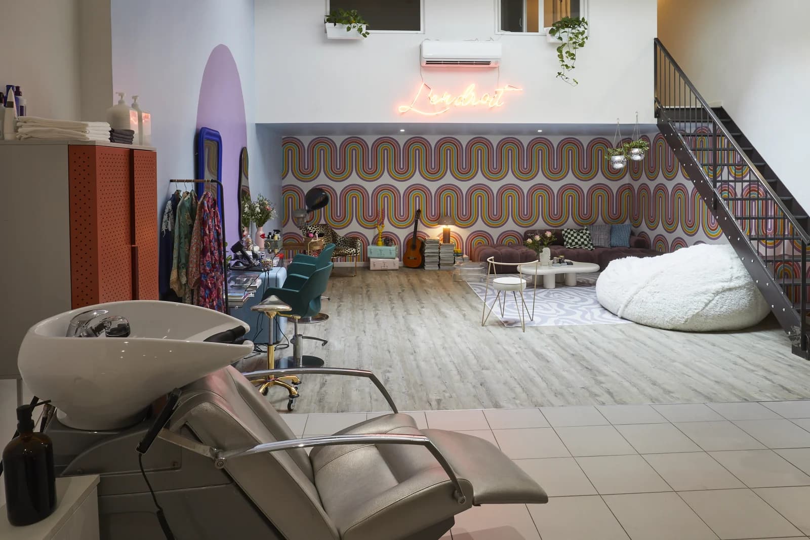 Space Atypical pop-retro loft in the heart of Marseille - 2