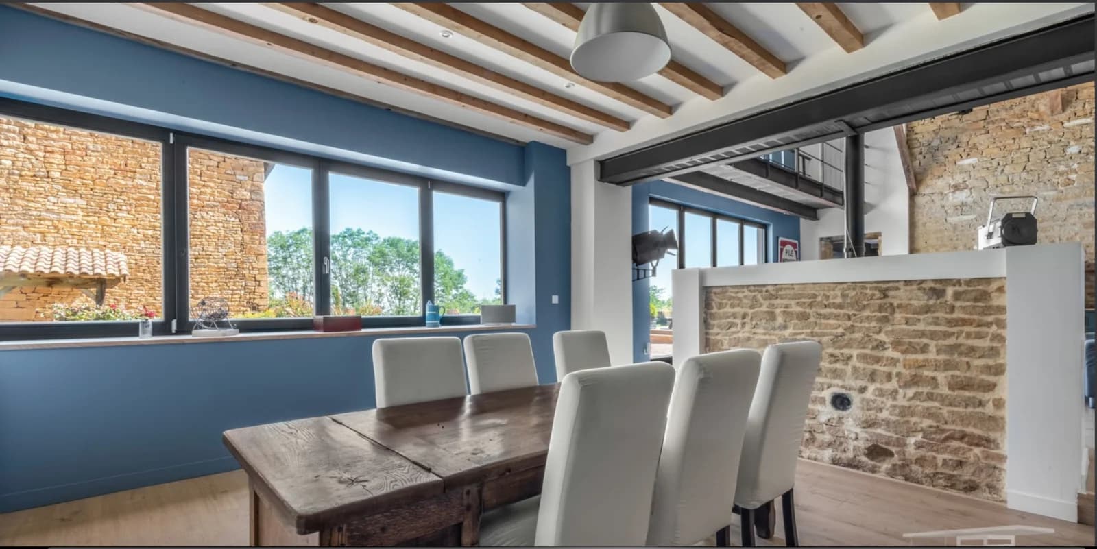 Comedor en Hermoso edificio de carácter, un lugar lleno de historia. - 1