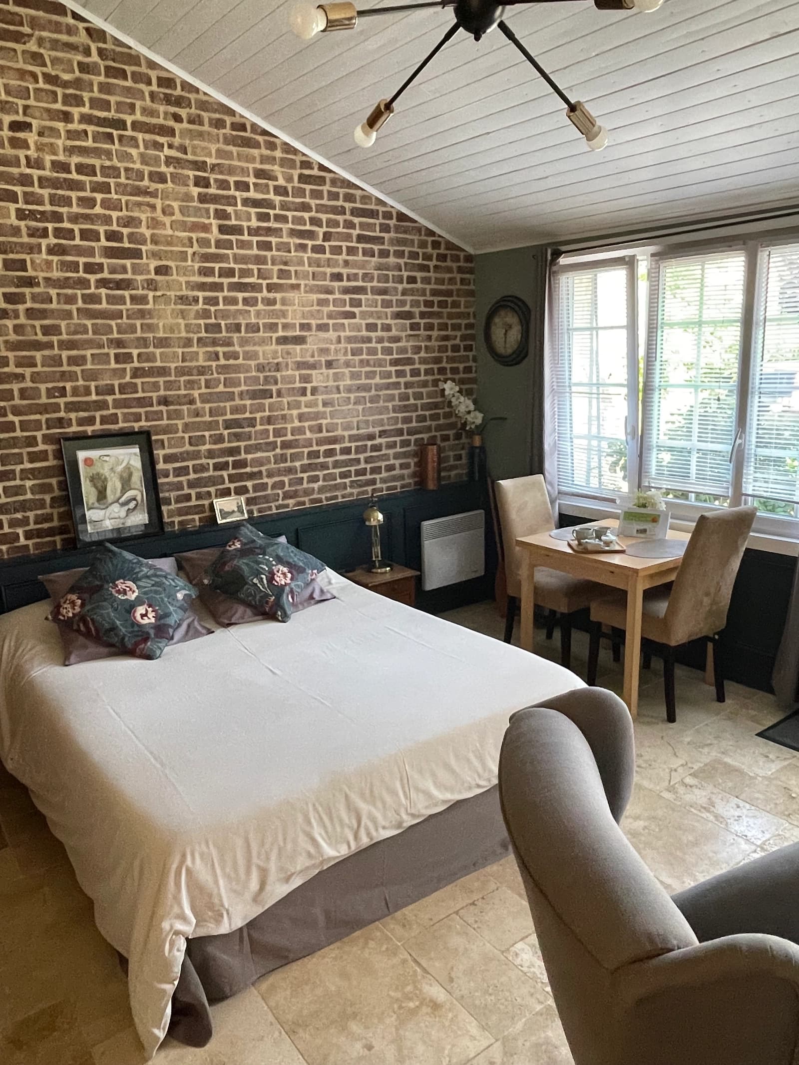 Espace Maison de maître en Normandie avec piscine, chevaux, gîtes et family room - 1