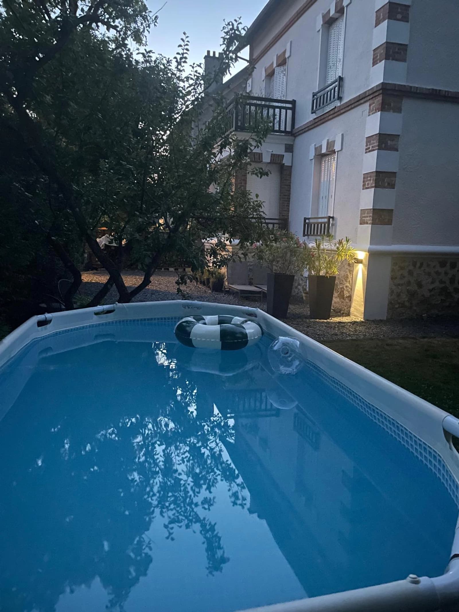 Space English-style country house - 3