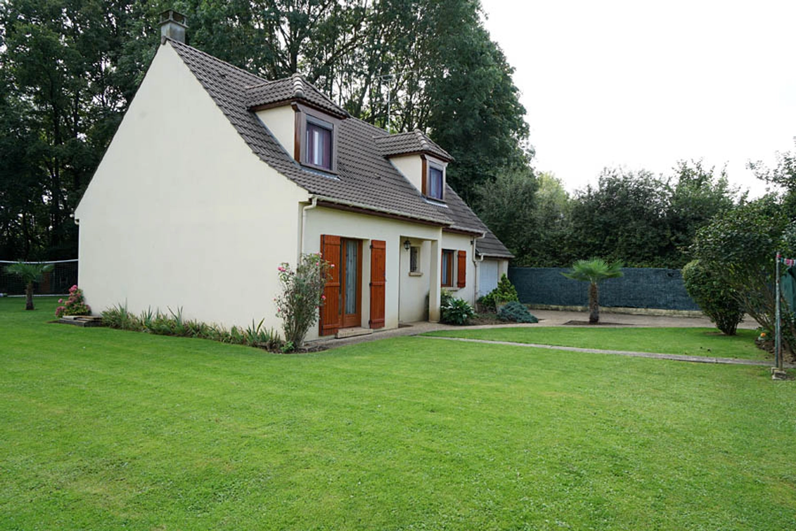 Espace Pavillon familial avec un grand jardin en limite de forêt - 3
