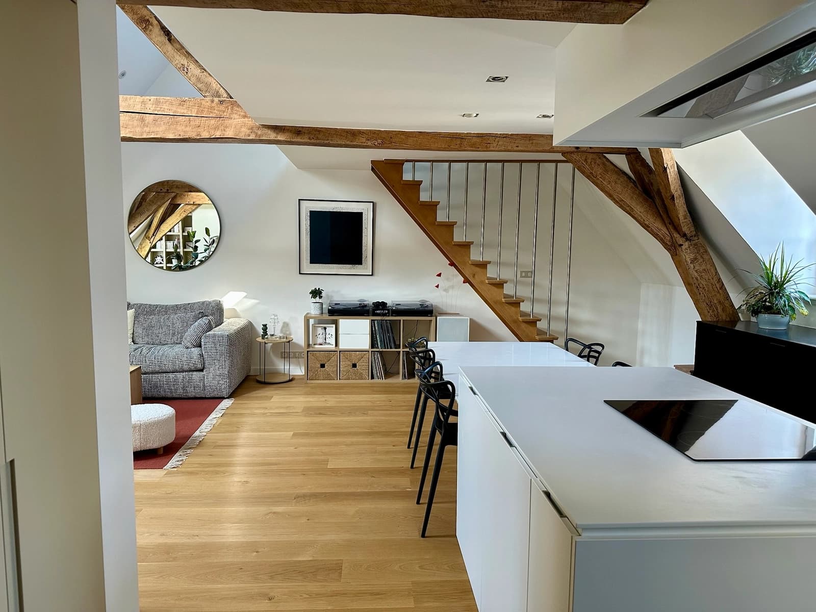 Espace Appartement, poutres et toit cathédrale en plein coeur de Lille - 3