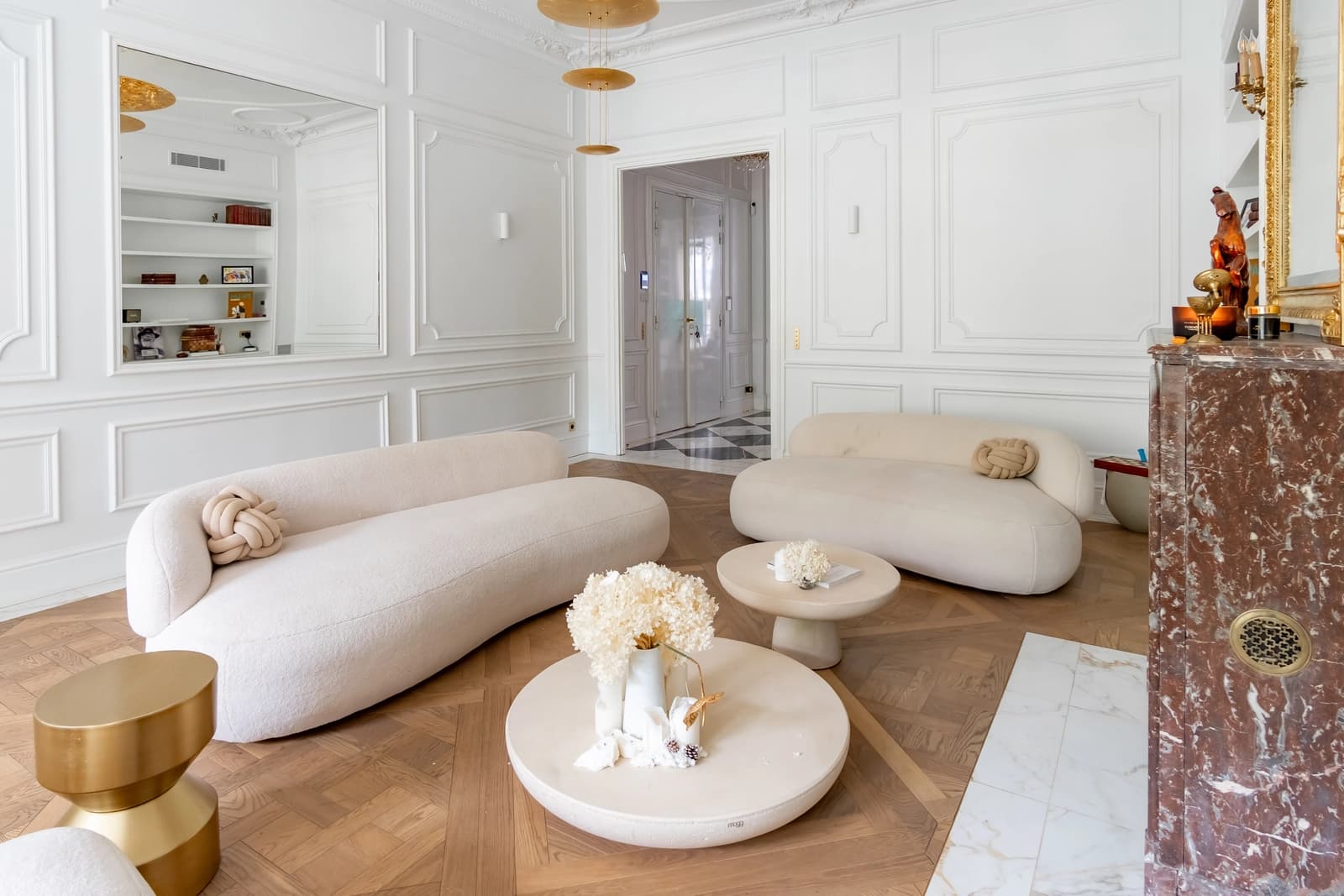 Space Haussmann apartment in Paris with garden - 2