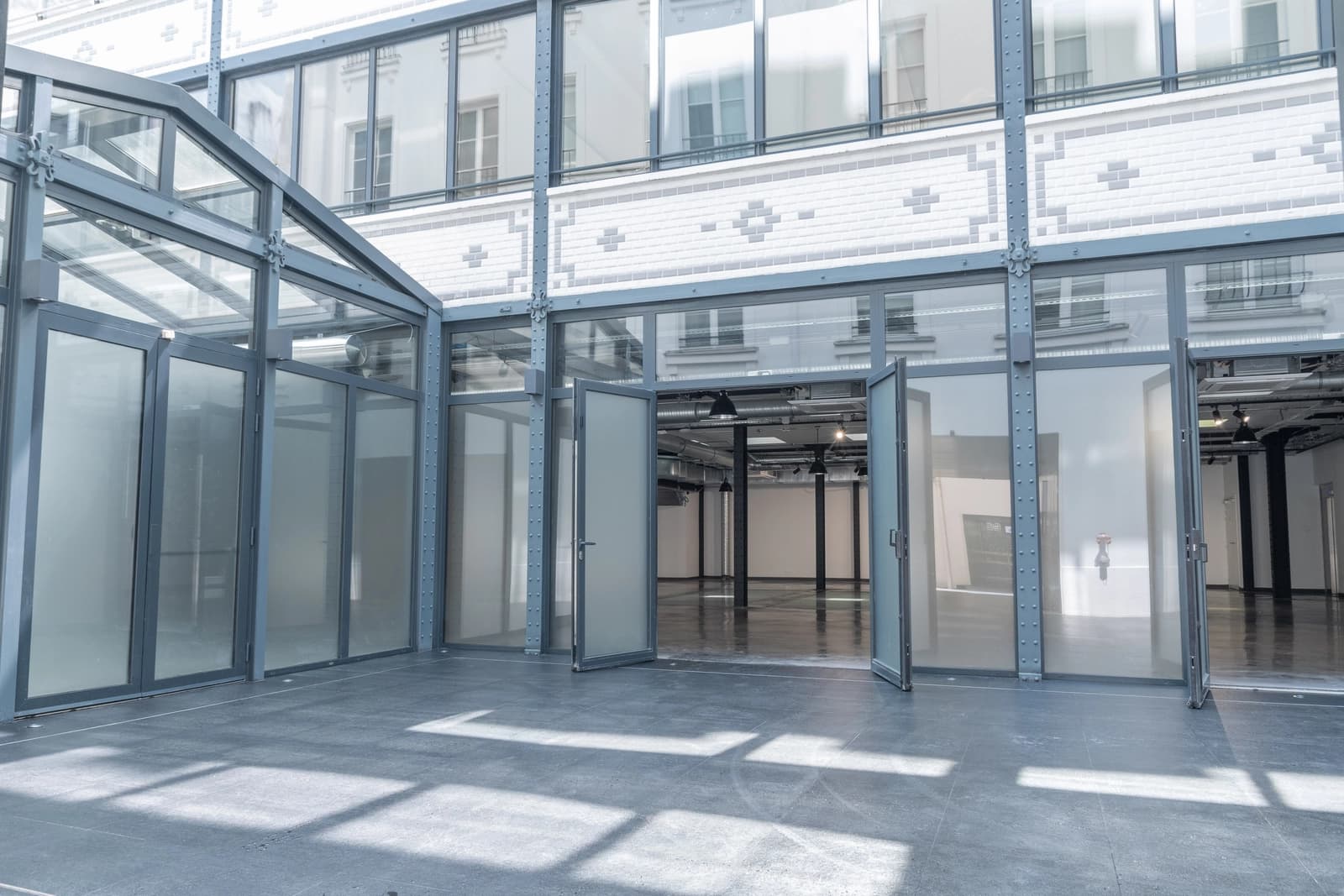 Space Industrial workshop with glass roof located a stone's throw from Place Vendôme - 4