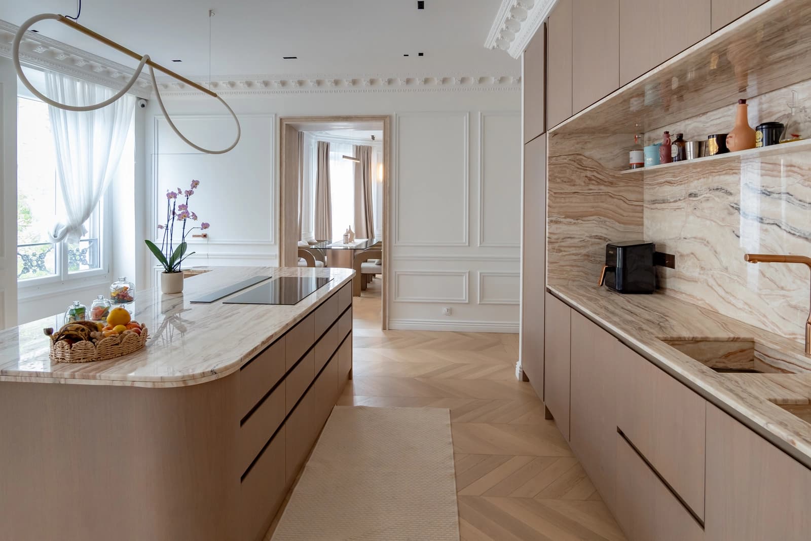 Space Haussmanian luxury apartment with Eiffel Tower view - 5