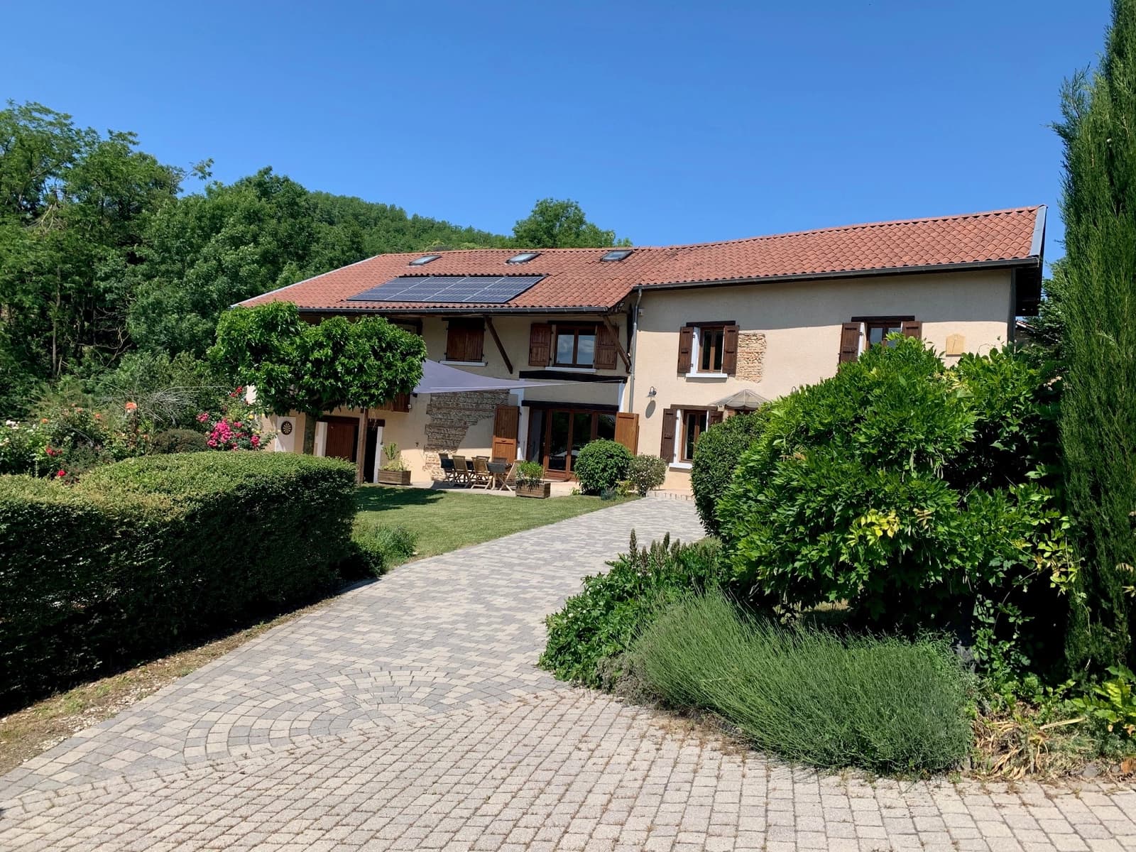 Maison spacieuse jardin et lumière