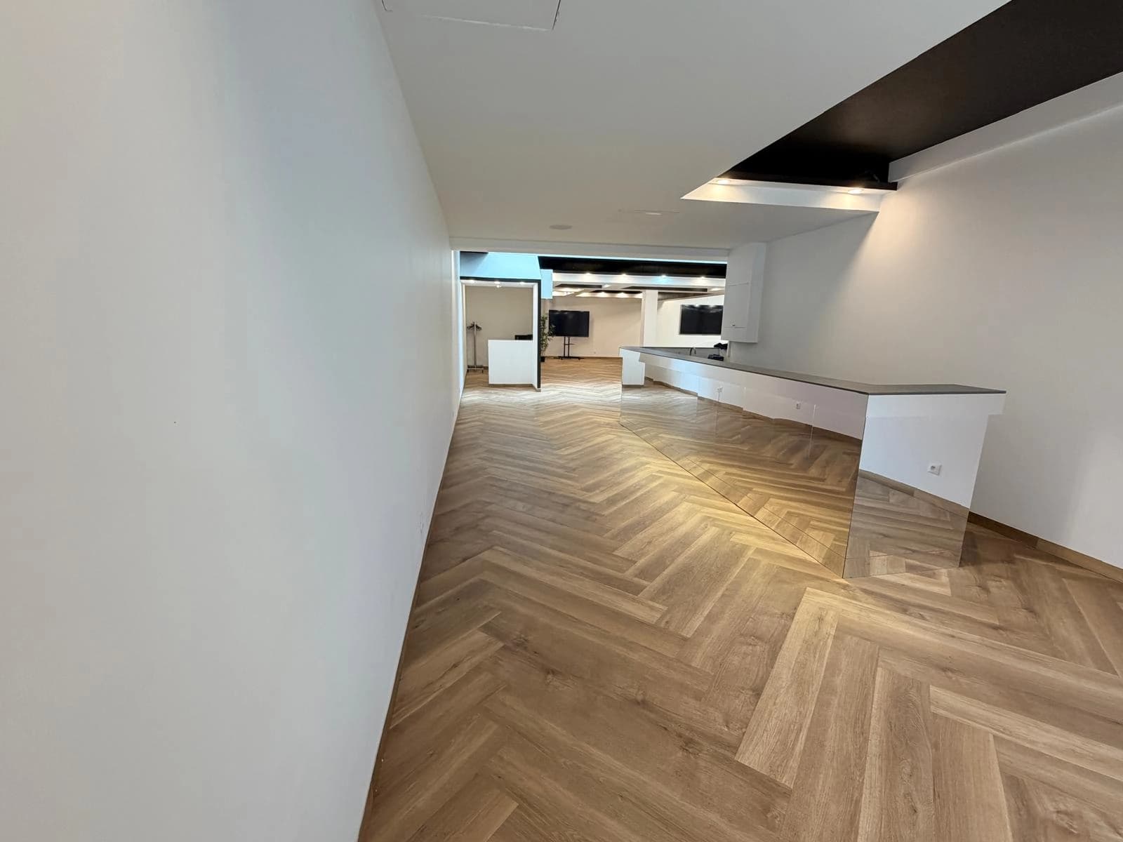 Espace Deux espaces: Un même lieu - 3