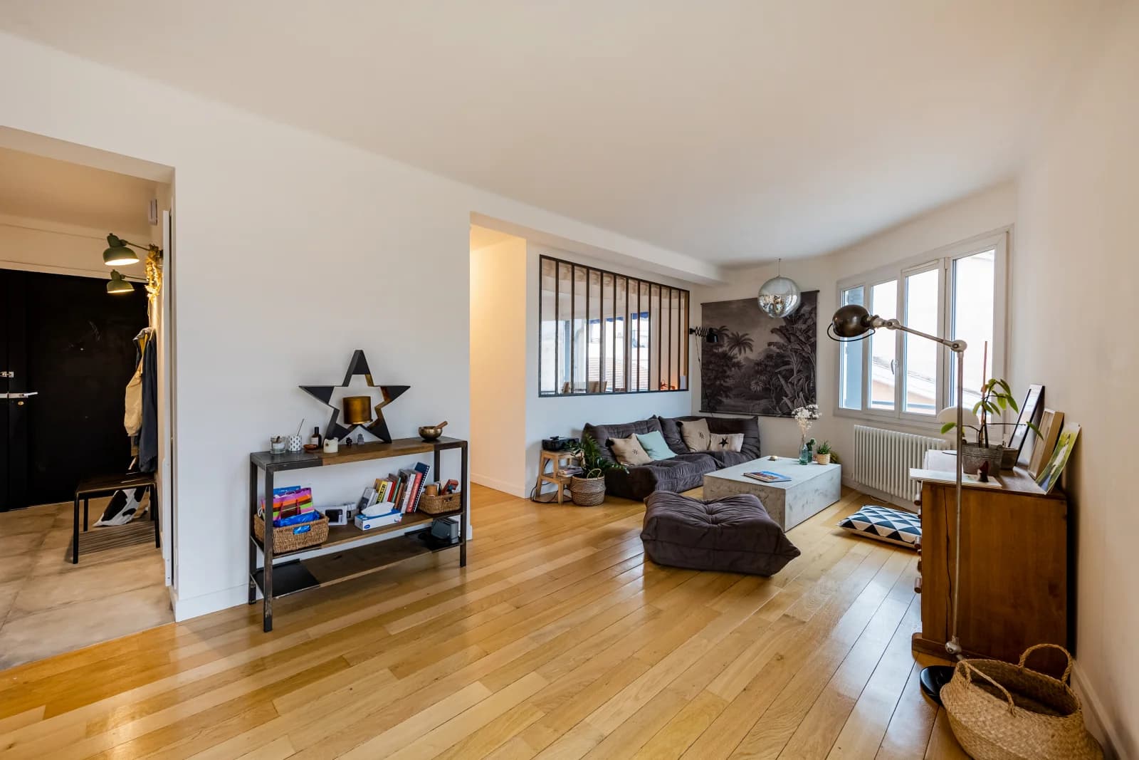 Living room in Bright, zen apartment - 1